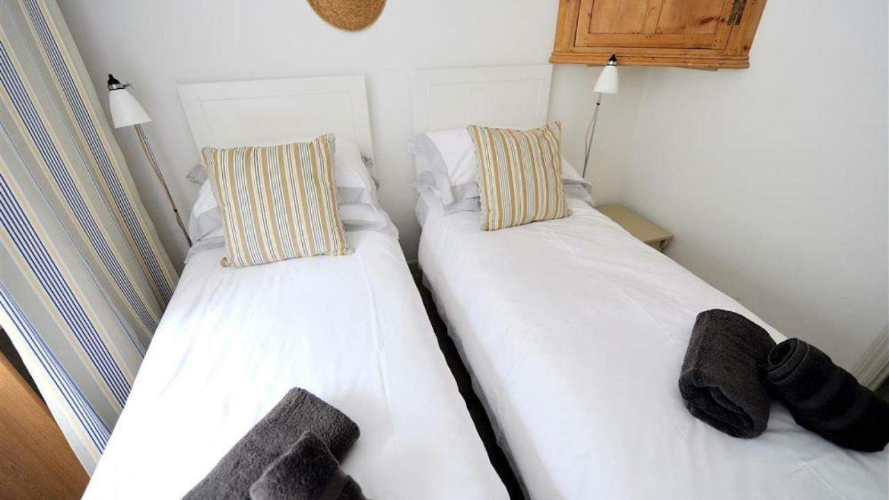Villa 10 Cobb Terrace à Lyme Regis Extérieur photo